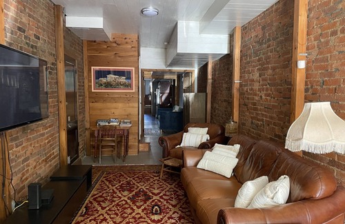 Bell Buckle House | Bell Buckle Hideaway - Downtown Bell Buckle, TN