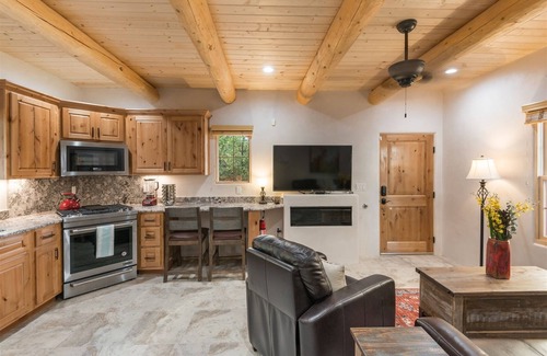 Northeast Santa Fe House | Bella - Clean and Comfortable, Walk to The Plaza