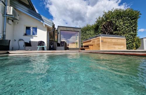 Chandolin-près-Savièse Apartment | Bella Flocon appartements min 3 Nights Special weekly and monthly prices