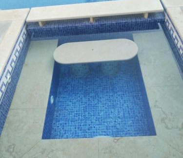 Batroun House | Bella Guesthouse with Garden, Pool & Jacuzzi