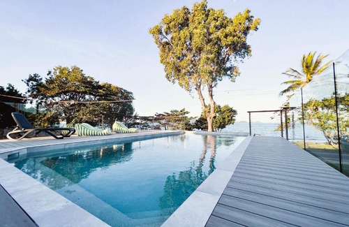 South Mission House | Bella Luna Beach Front - 3 bed