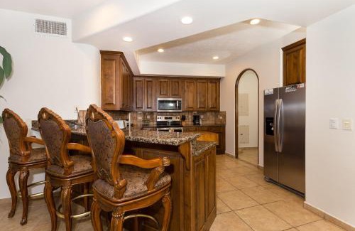 Puerto Penasco Apartment | Bella Sirena 601-B -Stylish Condo in Oceanfront Resort