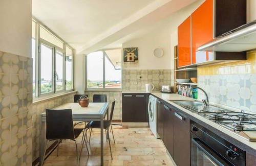 Bosa Marina Apartment | Bella Vista-stunning views+overlooking beautiful beach-Modern top flr apartment