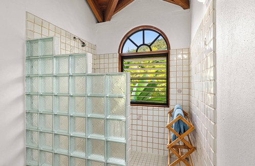 Spanish Town Villa | Bellamare - Mahoe Bay 4 Bed, POOL & Gardens