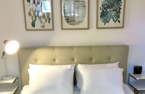 Desert Park Estates House | Bellamy Casa Blanca - Luxury 4Br, 2 Bathrooms with Private Pool.