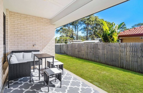 Bellbird Park House | Bellbird Park-RM 3 bedroom house-West location, close to Motorway and Orion