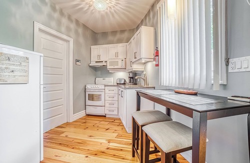 Wakefield Bed & Breakfast | Belle de Nuit