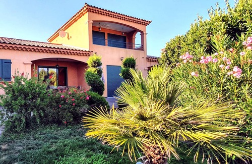 Le Bousquet-d'Orb Villa | Belle et Grande Villa Avec Piscine Entre Avène et Lamalou-les-bains