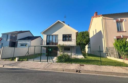 Bezannes House | Belle maison avec jardin !