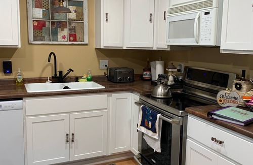 Gettysburg House | Belle on Buford Apt 1-1st Floor