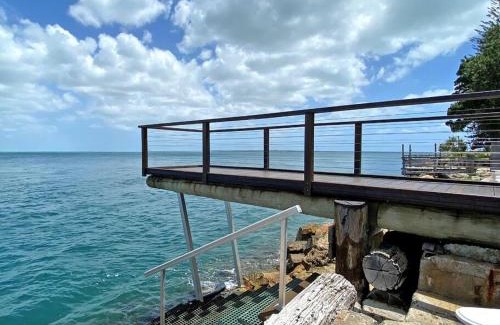 Amity Point Apartment | Belle's on Ballow - Kookaburra Lodge - Absolute Waterfront