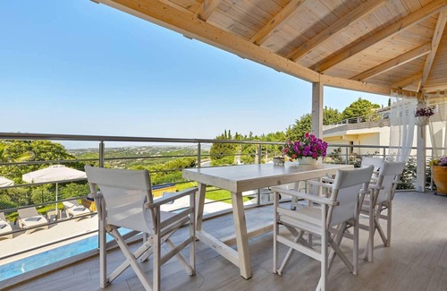 Voutai Villa | Belle Vue Country Style Villa