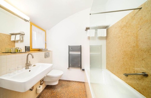Benesov Hotel | Bellevue Hotel Benešov