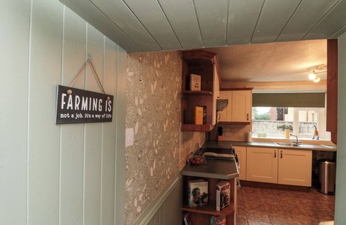 Malton Cottage | BELLMANEAR FARM COTTAGE, family friendly, with a garden in Malton