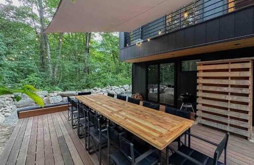 Hokujo Ski Chalet | Bellton-Newly built luxury 5 bedrooms & hot tub