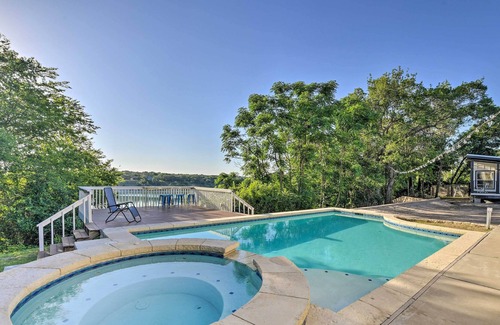 Belton House | Belton Lake Tiny House w/ Shared Pool & View