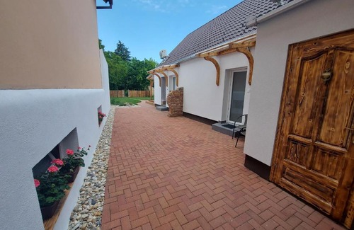 Szigetvar Apartment | Belvárosi apartmanház 2