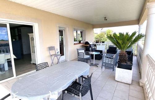 Ayguesvives Apartment | Belvédère du Midi vue des Côteaux et Pyrénées, Canal du Midi
