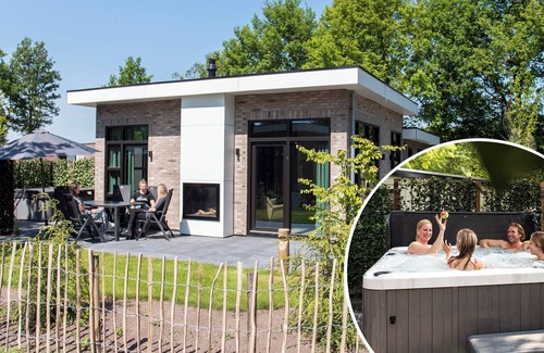 Helvoirt Ski Chalet | ✓ Belvedere at Résidence de Leuvert ✓ Holiday home for six persons ✓ Situated close to 's Hertogenbosch (North Brabant) ✓ Near De IJzeren Man ✓ Book directly at the park