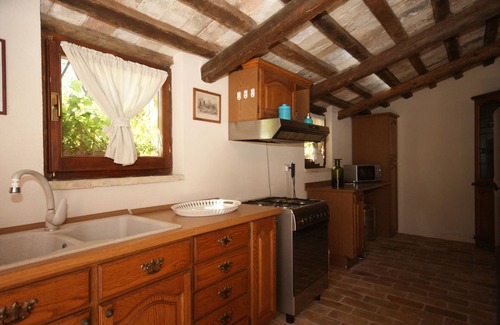 Avenale Villa | Belvilla by OYO Spacious VIlla in Treia with Pool