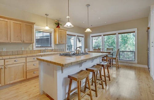 RiverWild House | Bend Getaway in RiverWild-Walk to Deschutes River and Old Mill District