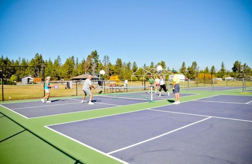 Three Rivers Resort | Bend-Sunriver Camping Resort Studio Cabin 8