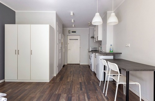 Gdynia Apartment | Beniowskiego Urban Calm Studio