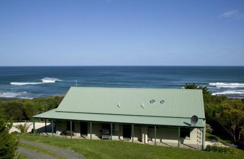 Wongarra House | Bennetts Beach House