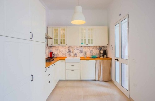 Villanova House | Benny's house - 50 steps from the sea