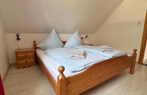Bensersiel Apartment | Bensersiel Ferienwohnung Smutje mit Balkon