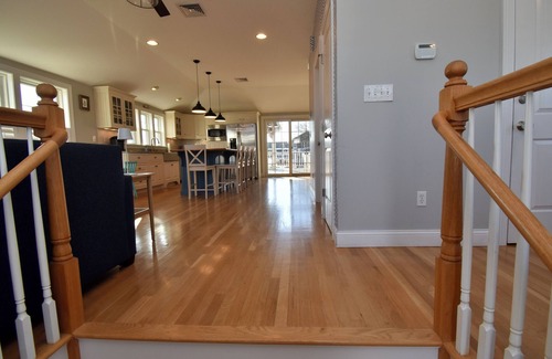 Misquamicut House | Benson - Walking Distance to the Beach!