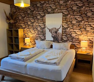 Finkenstein am Faaker See Bed & Breakfast | Bergbude