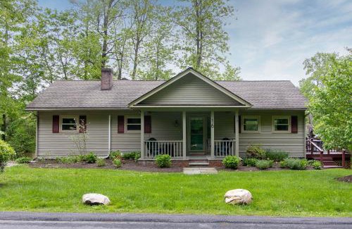 Great Barrington House | Berkshire Vacation Rentals: Great Barrington Walkable To Lake And Town