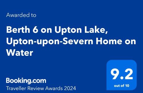 Upton upon Severn Resort | Berth 6 on Upton Lake, Upton-upon-Severn Home on Water