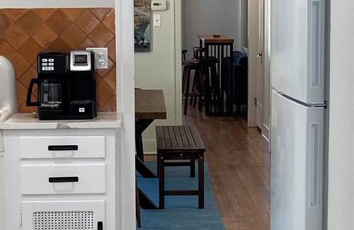 Berwyn House | Berwyn Bungalow - Explore Chicago from a Modern, Hip Bungalow vacation home.