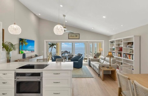 Captiva Condo | Best Bayfront Location in Captiva! All new luxury condo.