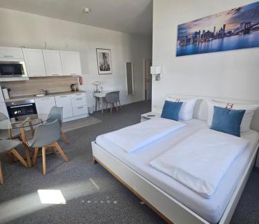 Hanau Hotel | Best Boarding House