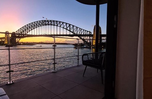 Kirribilli Apartment | Best Harbour Views & location in Sydney