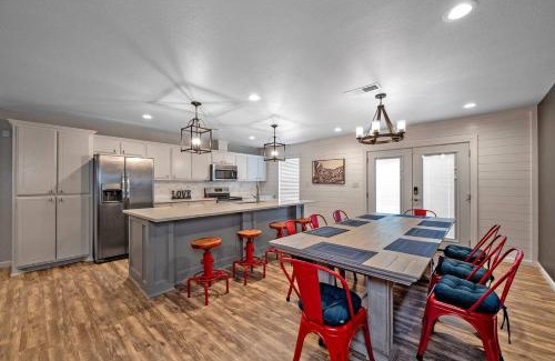 Mead House | Best Kitchen In Texoma! New! Playroom!
