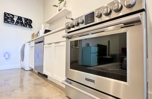Downtown House | Best Location @ Downtown Bentonville, 1BD, 1BA