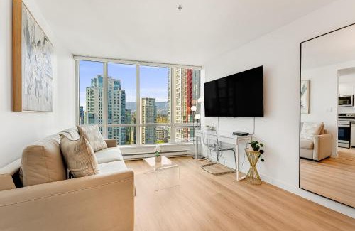 Downtown Vancouver Apartment | Best Location Downtown Chic Suites