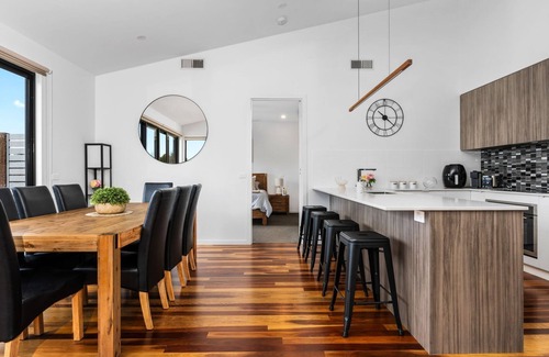Inverloch House | Best of both Worlds Inverloch