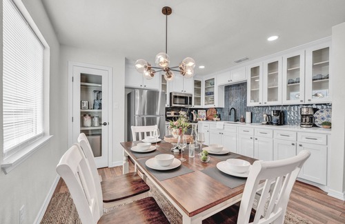 McAllen House | Best of McAllen! Sleeps 10+ pets