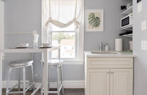Ampere Apartment | Best of South Orange, Newark & NYC in Minutes