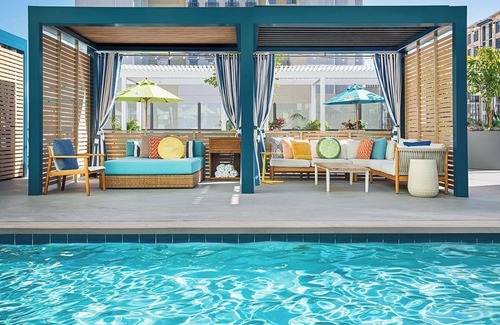 East Village Hotel | Best Place to Unwind! 4 Pet-Friendly Units! Rooftop Pool, Parking, Pets Allowed