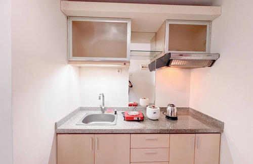Siwalankerto Apartment | Best Price And Comfortable Living Studio At High Point Serviced Apartment