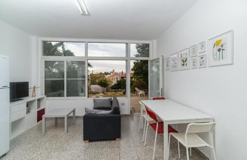 Rehovot House | Best Value Guest Suite