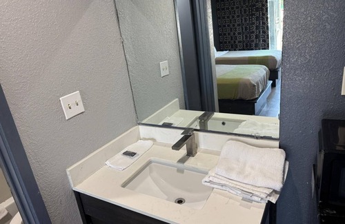 Garland Hotel | Best Value Inn Garland