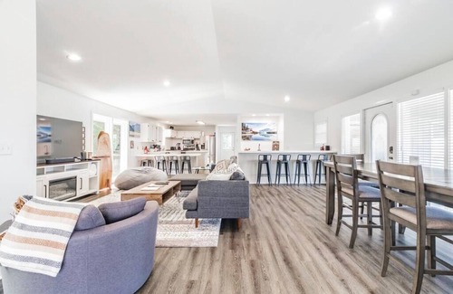 Fayetteville House | Best view in Fayetteville - Hot tub (Sleeps 4)