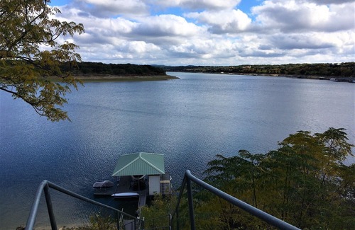 Naumanns Camp House | Best View on Lake Travis! Lovely home!